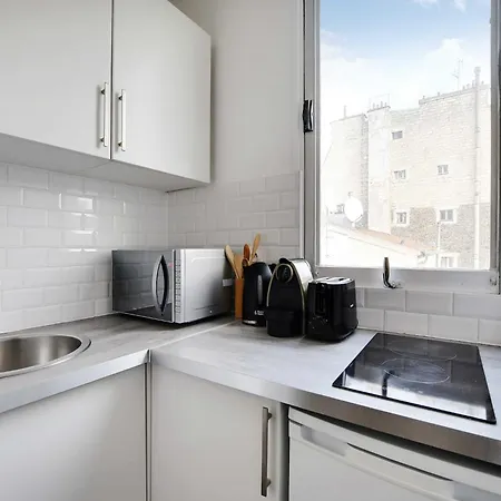 1bdr 3p Balcony - St Maur Voltaire