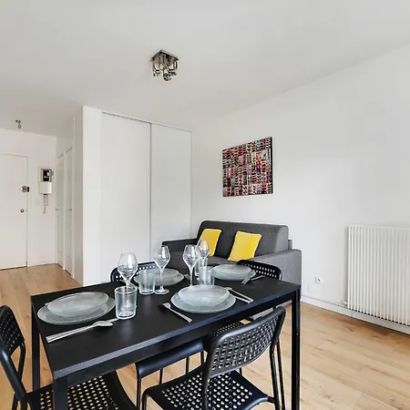 1bdr 3p Balcony - St Maur Voltaire *